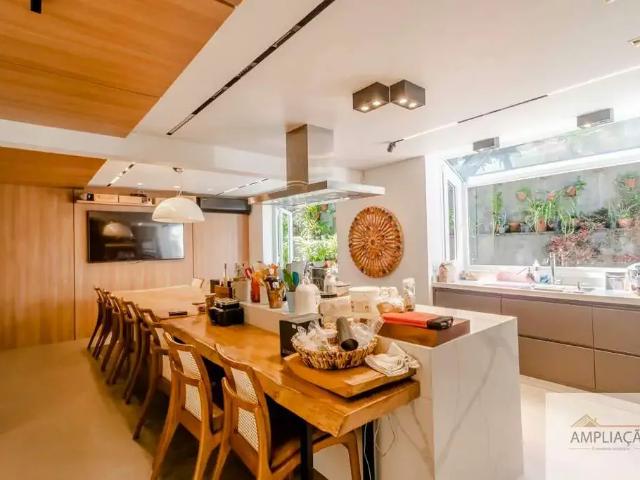 Casa / Sobrado para Venda em São Paulo/SP Morumbi 5 Quartos