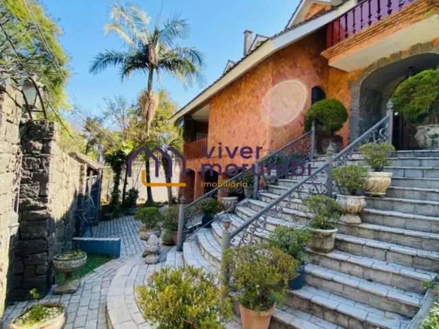 Casa / Sobrado para Venda em São Paulo/SP Morumbi 6 Quartos