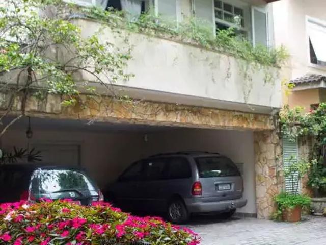 Casa / Sobrado para Venda em São Paulo/SP Panamby 4 Quartos