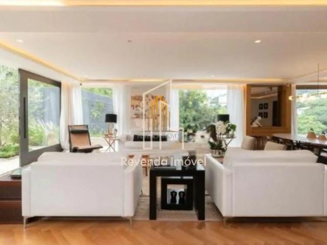 Casa / Sobrado para Venda em São Paulo/SP Pacaembu 4 Quartos