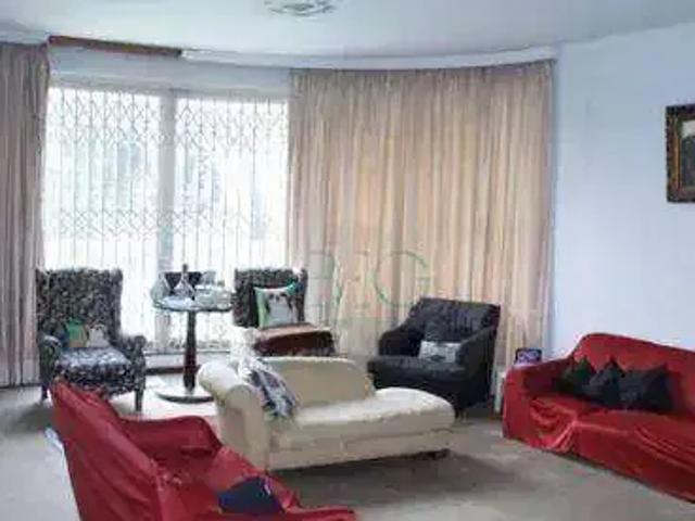 Casa / Sobrado para Venda em São Paulo/SP Pacaembu 4 Quartos