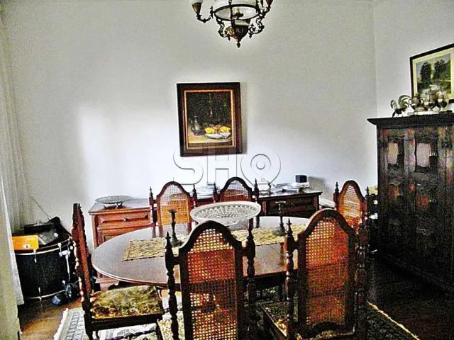 Casa / Sobrado para Venda em São Paulo/SP Pacaembu 4 Quartos