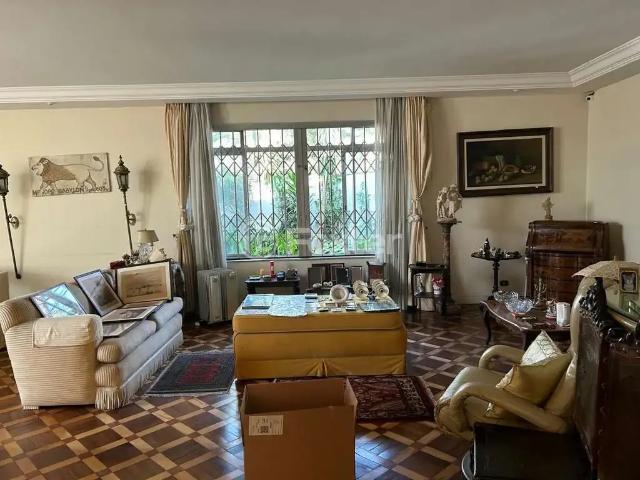 Casa / Sobrado para Venda em São Paulo/SP Pacaembu 4 Quartos