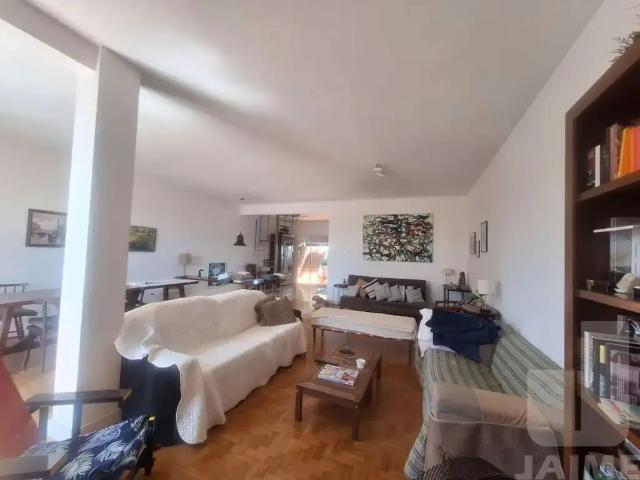 Casa / Sobrado para Venda em São Paulo/SP Pacaembu 4 Quartos