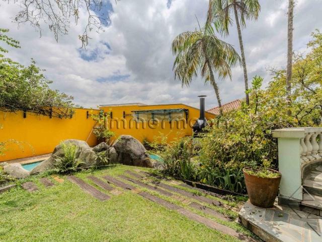 Casa / Sobrado para Venda em São Paulo/SP Pacaembu 4 Quartos