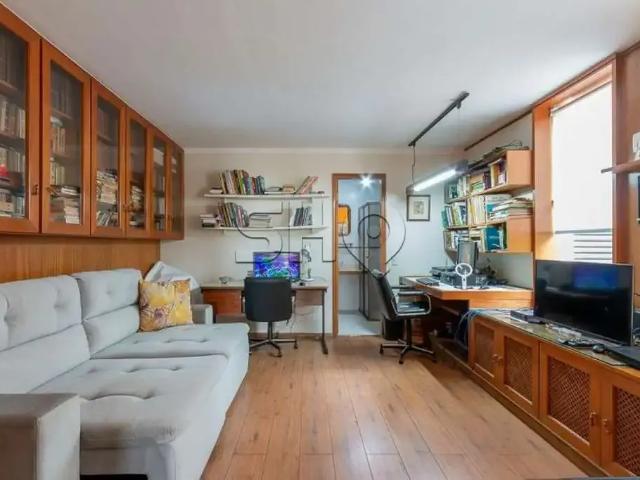Casa / Sobrado para Venda em São Paulo/SP Pacaembu 4 Quartos