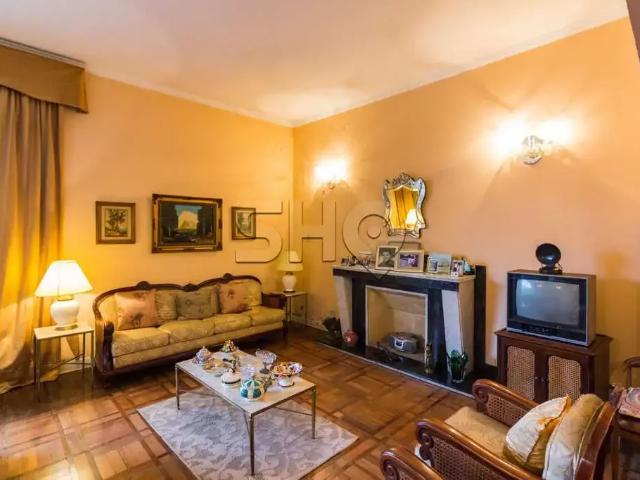 Casa / Sobrado para Venda em São Paulo/SP Pacaembu 4 Quartos