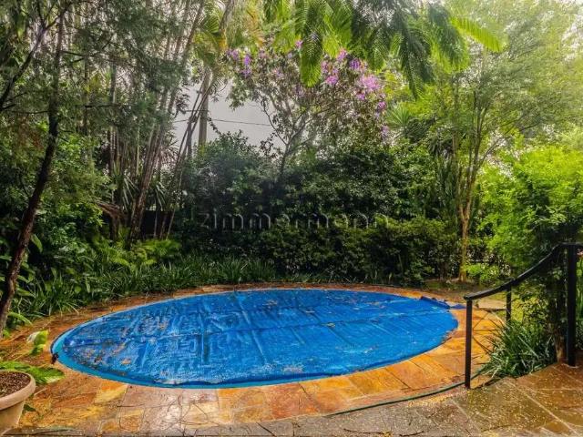 Casa / Sobrado para Venda em São Paulo/SP Pacaembu 4 Quartos