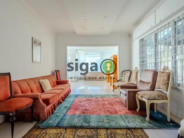 Casa / Sobrado para Venda em São Paulo/SP Pacaembu 4 Quartos