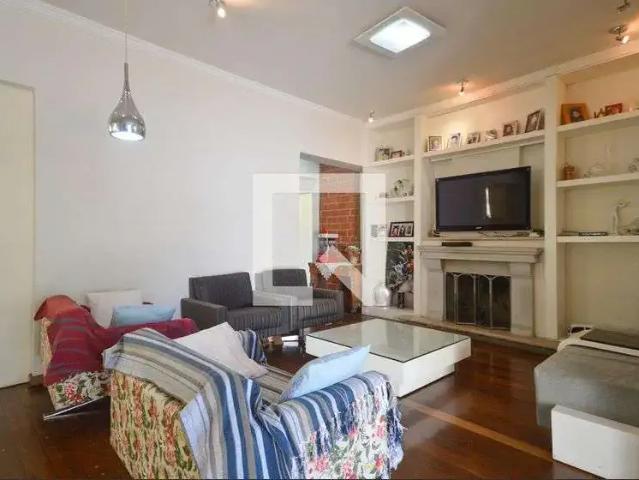 Casa / Sobrado para Venda em São Paulo/SP Pacaembu 4 Quartos