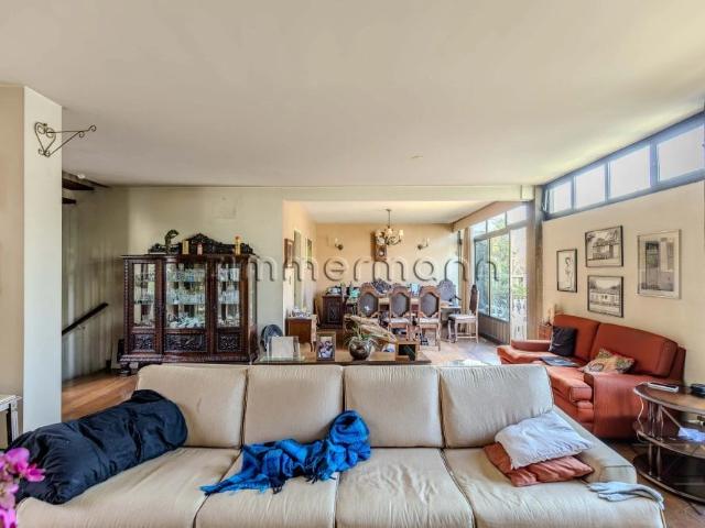 Casa / Sobrado para Venda em São Paulo/SP Pacaembu 3 Quartos