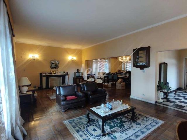 Casa / Sobrado para Venda em São Paulo/SP Pacaembu 4 Quartos
