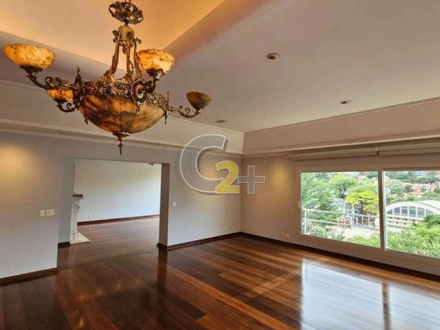 Casa / Sobrado para Venda em São Paulo/SP Pacaembu 4 Quartos
