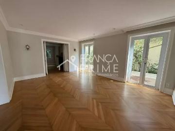 Casa / Sobrado para Venda em São Paulo/SP Pacaembu 4 Quartos