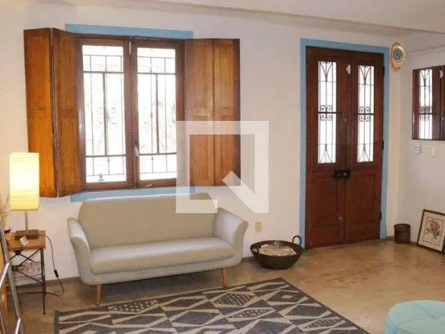 Casa / Sobrado para Venda em São Paulo/SP Pacaembu 4 Quartos