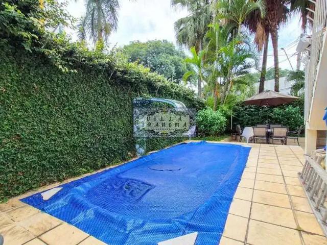 Casa / Sobrado para Venda em São Paulo/SP Pacaembu 5 Quartos