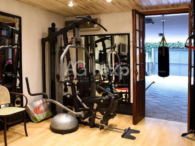 Casa / Sobrado para Venda em São Paulo/SP Pacaembu 5 Quartos