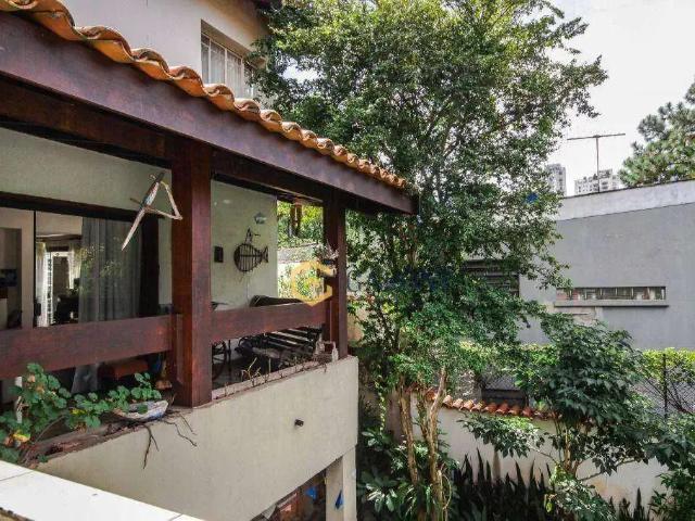 Casa / Sobrado para Venda em São Paulo/SP Pacaembu 5 Quartos