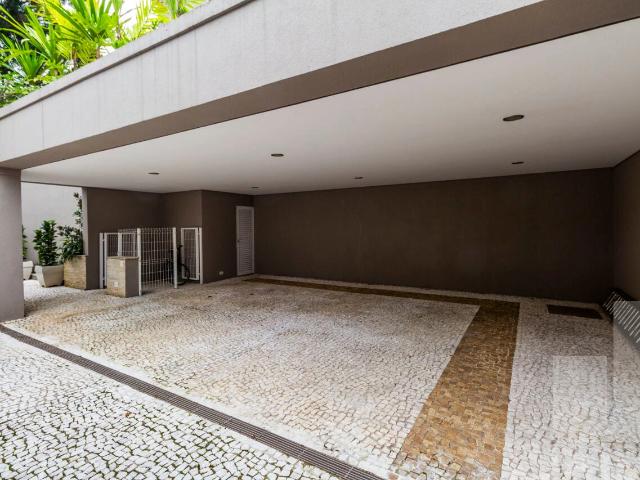 Casa / Sobrado para Venda em São Paulo/SP Pacaembu 5 Quartos