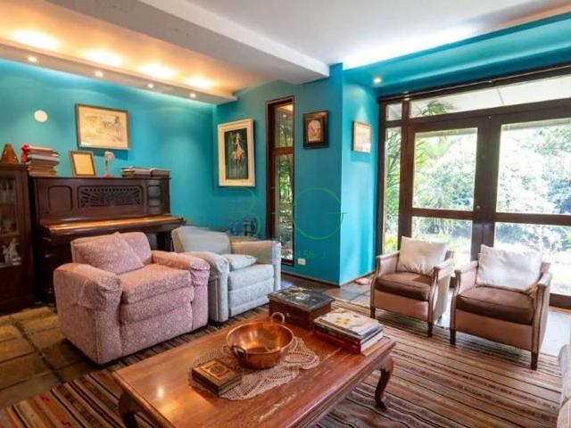 Casa / Sobrado para Venda em São Paulo/SP Pacaembu 5 Quartos