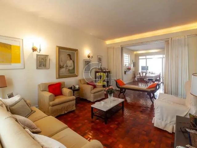 Casa / Sobrado para Venda em São Paulo/SP Pacaembu 6 Quartos