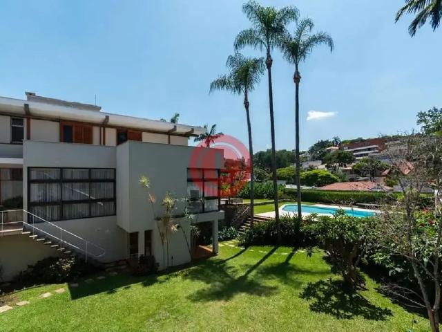 Casa / Sobrado para Venda em São Paulo/SP Pacaembu 3 Quartos