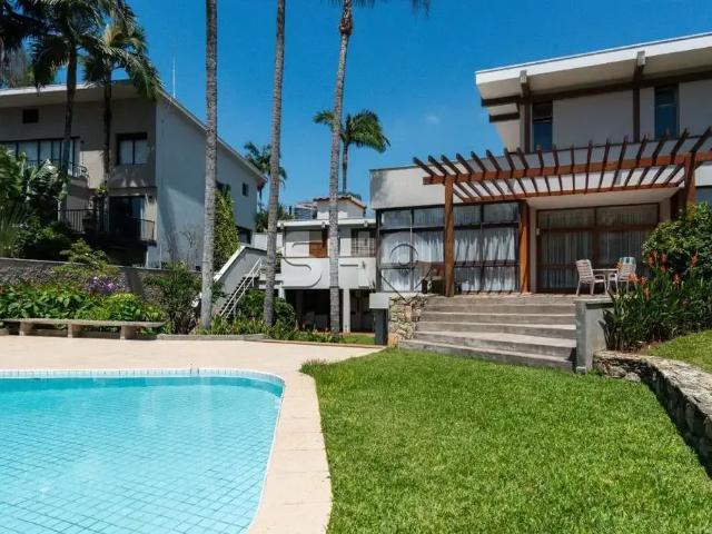 Casa / Sobrado para Venda em São Paulo/SP Pacaembu 3 Quartos