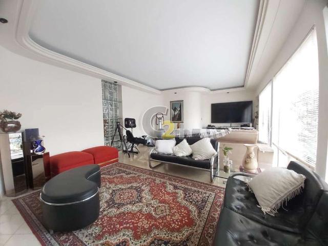 Casa / Sobrado para Venda em São Paulo/SP Pacaembu 3 Quartos