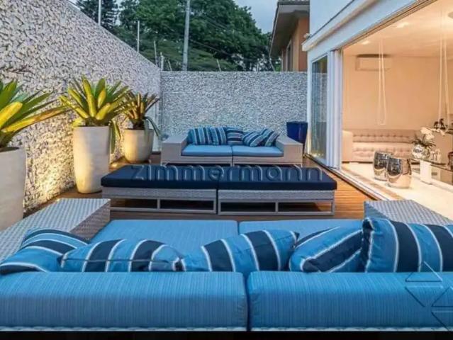 Casa / Sobrado para Venda em São Paulo/SP Pacaembu 3 Quartos