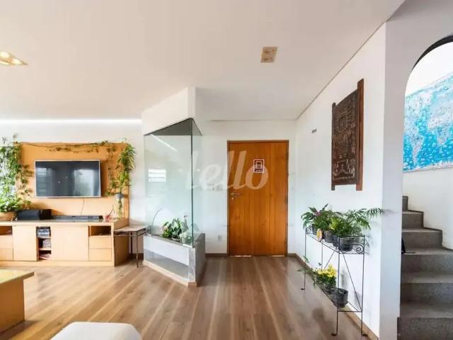 Casa / Sobrado para Venda em São Paulo/SP Pacaembu 3 Quartos