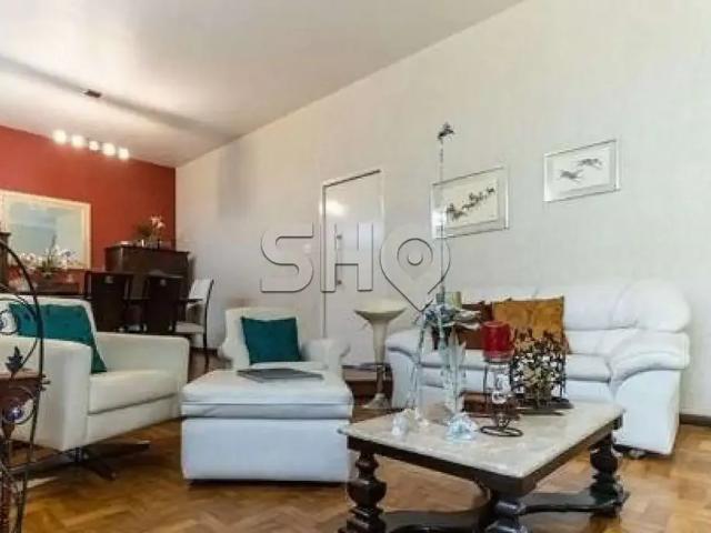 Casa / Sobrado para Venda em São Paulo/SP Pacaembu 3 Quartos