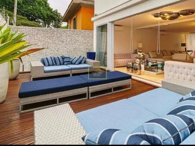 Casa / Sobrado para Venda em São Paulo/SP Pacaembu 3 Quartos