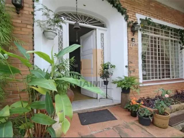 Casa / Sobrado para Venda em São Paulo/SP Pacaembu 3 Quartos