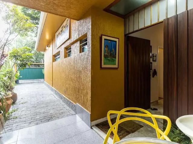Casa / Sobrado para Venda em São Paulo/SP Pacaembu 3 Quartos