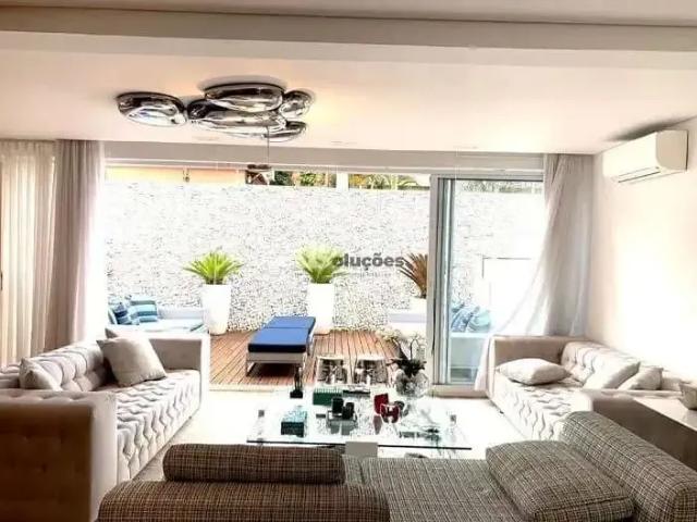 Casa / Sobrado para Venda em São Paulo/SP Pacaembu 3 Quartos