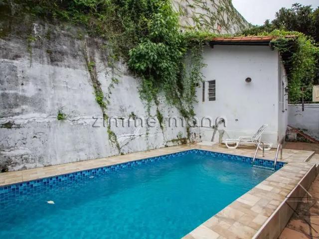 Casa / Sobrado para Venda em São Paulo/SP Pacaembu 3 Quartos