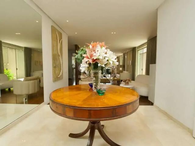 Casa / Sobrado para Venda em São Paulo/SP Pacaembu 3 Quartos