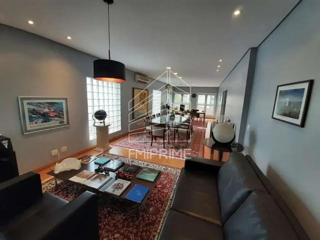 Casa / Sobrado para Venda em São Paulo/SP Pacaembu 3 Quartos