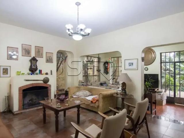 Casa / Sobrado para Venda em São Paulo/SP Pacaembu 3 Quartos