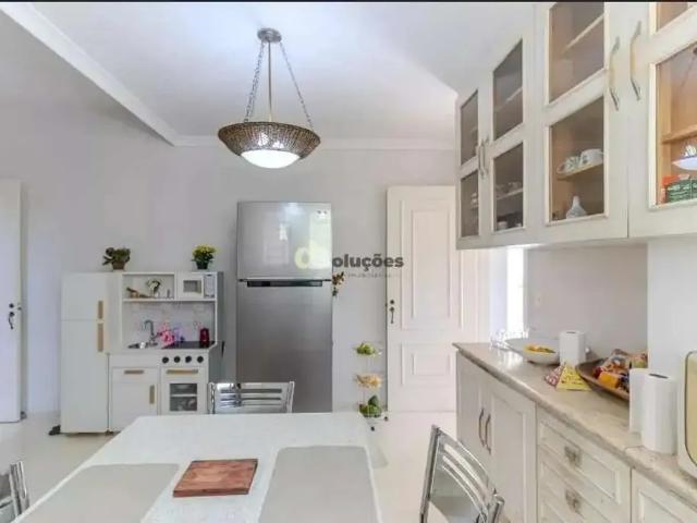 Casa / Sobrado para Venda em São Paulo/SP Pacaembu 3 Quartos