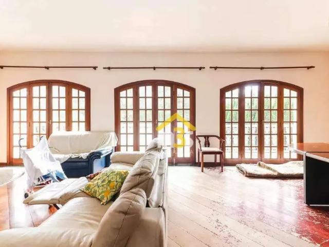 Casa / Sobrado para Venda em São Paulo/SP Parque dos Príncipes 6 Quartos