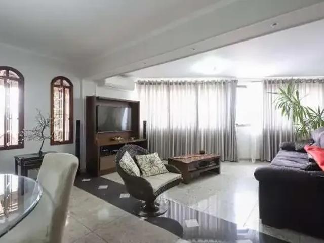 Casa / Sobrado para Venda em São Paulo/SP Parque Maria Domitila 4 Quartos