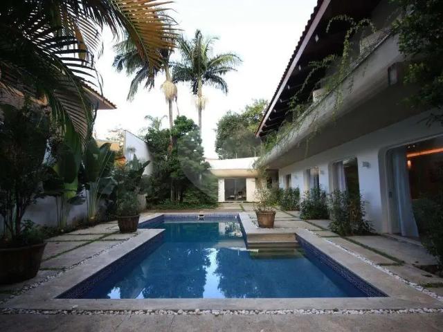 Casa / Sobrado para Venda em São Paulo/SP Pinheiros 5 Quartos
