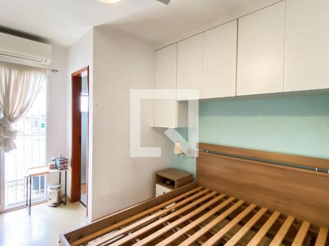 Casa / Sobrado para Venda em São Paulo/SP Ponte Rasa 3 Quartos