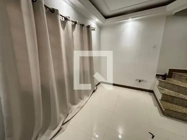Casa / Sobrado para Venda em São Paulo/SP Ponte Rasa 5 Quartos