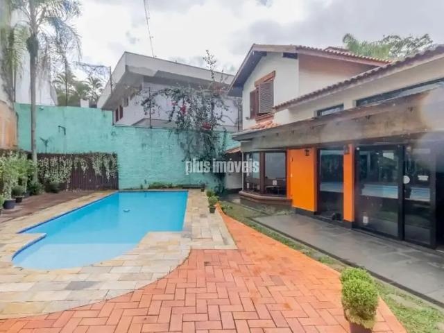 Casa / Sobrado para Venda em São Paulo/SP Real Parque 4 Quartos