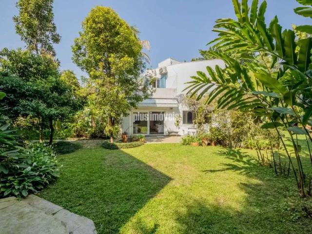 Casa / Sobrado para Venda em São Paulo/SP Real Parque 4 Quartos