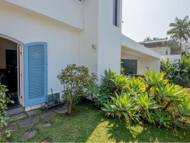 Casa / Sobrado para Venda em São Paulo/SP Real Parque 4 Quartos