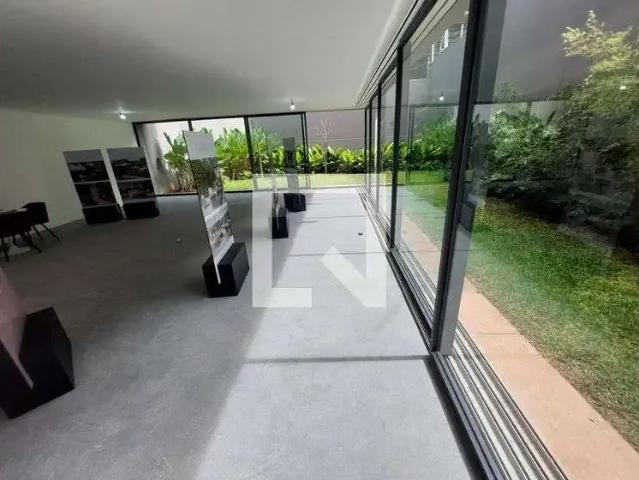 Casa / Sobrado para Venda em São Paulo/SP Real Parque 5 Quartos