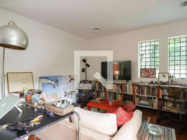 Casa / Sobrado para Venda em São Paulo/SP Real Parque 3 Quartos